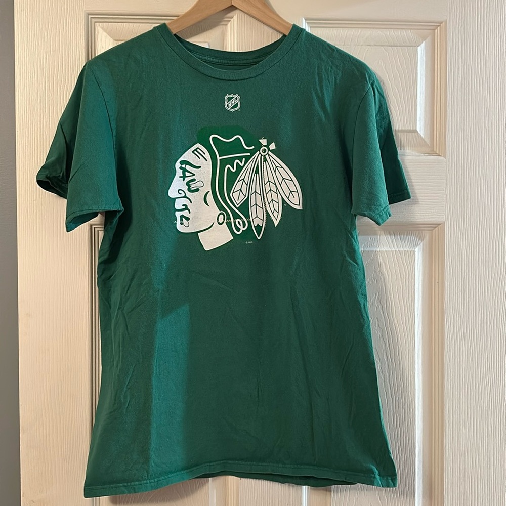 Chicago BlackHawks T-shirt men’s size M